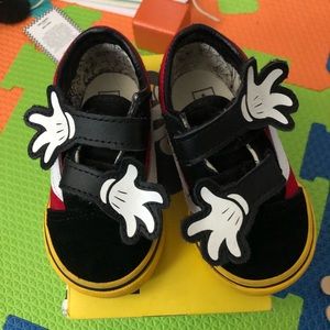 Size 5 Mickey Mouse shoes
